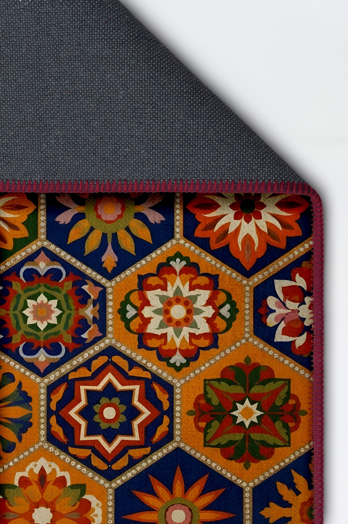 Arte HD040 Geometrik Çiçek Figürlü Modern Renkli Dekoratif Şönil Halı