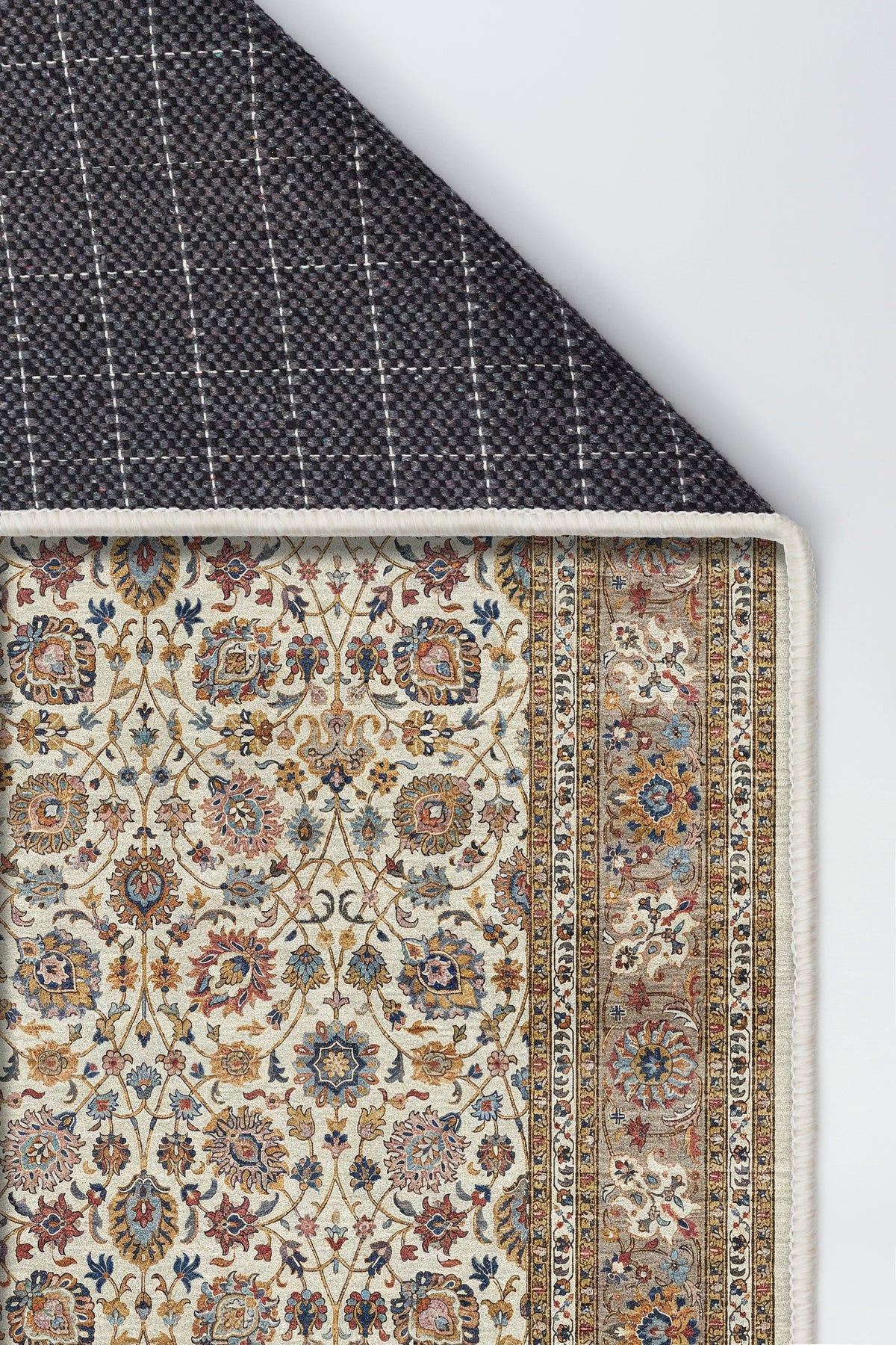 Arte VN135-1 Klasik Desenli Renkli Dekoratif Şönil Halı
